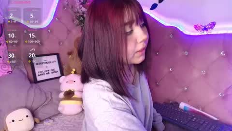   Sophie  online show from October 2025 07:34:01 PM