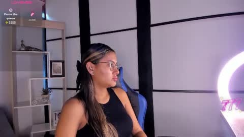 Snapshot of sophiewatson_ chatting on July 2026 12:02:02 PM sophiewatson_ online show from July 2026 12:02:02 PM