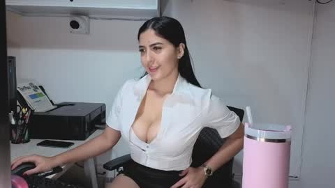 Sophiee online show from April 2026 12:15:02 AM