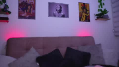 Snapshot of sophiiecums chatting on May 2026 02:52:01 AM Sophiie online show from May 2026 02:52:01 AM