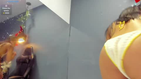 Sophie Taylor online show from December 2024 11:50:02 PM