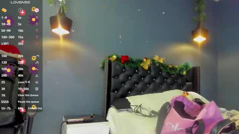 Sophie Taylor online show from December 2025 11:16:02 AM