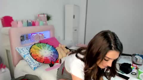 Sophi online show from September 2025 02:44:01 AM