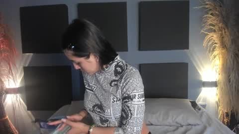 SOPHY ROGERS online show from February 2025 11:54:01 AM