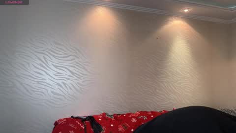 Sofia online show from December 2025 07:39:02 AM