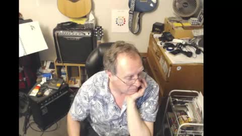 Snapshot of soundr chatting on June 2026 06:57:02 PM soundr online show from June 2026 06:57:02 PM