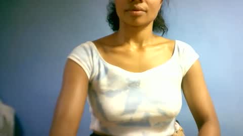 sourayaa online show from April 2026 06:56:02 PM