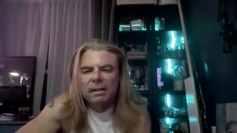 Milaney  Dalaney online show from April 2026 03:20:01 AM