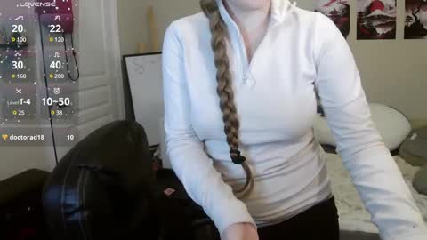 Snapshot of southerbunny chatting on January 2025 01:38:02 AM Bunnydathug online show from January 2025 01:38:02 AM