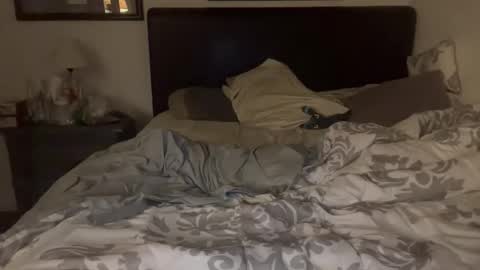 Southernblueyes online show from May 2026 11:33:02 PM