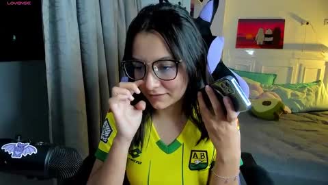 Lili online show from January 2025 03:00:02 AM