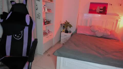 Lili online show from September 2025 11:31:02 PM