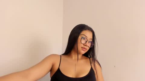 Snapshot of soy_yesi chatting on April 2026 02:38:02 AM Yesi online show from April 2026 02:38:02 AM