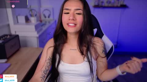 Luisa    online show from September 2025 02:00:02 AM