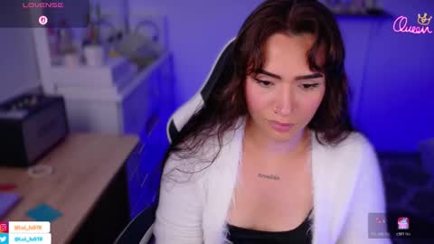 Luisa    online show from February 2026 11:19:01 PM