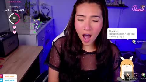 Luisa    online show from February 2026 10:28:02 PM