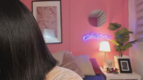 Snapshot of soysaraa_ chatting on April 2026 05:03:01 AM Aleja online show from April 2026 05:03:01 AM