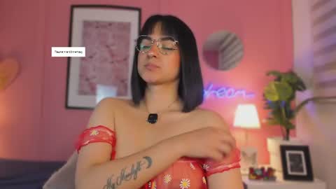 Snapshot of soysaraa_ chatting on July 2026 04:48:02 AM Aleja online show from July 2026 04:48:02 AM