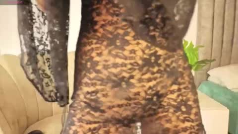      online show from November 2025 03:54:01 AM