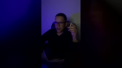 Usuario69 online show from January 2026 03:10:01 AM