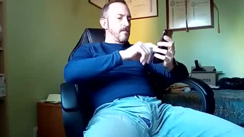 Snapshot of spanishharddick chatting on January 2025 04:04:01 PM Manu online show from January 2025 04:04:01 PM