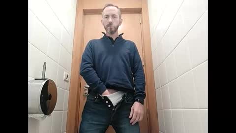 Manu  online show from December 2025 06:21:02 AM