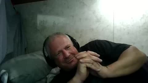 Snapshot of spankmebitches1 chatting on March 2026 11:04:01 AM Slave online show from March 2026 11:04:01 AM