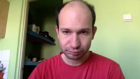 Snaiky online show from December 2025 12:00:02 PM