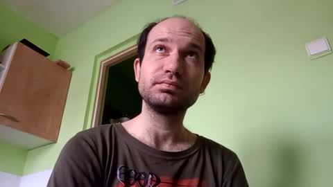 Snaiky online show from February 2026 12:17:01 PM