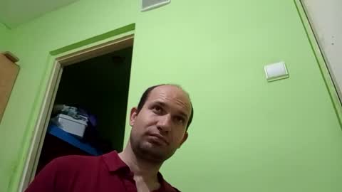 Snaiky online show from March 2026 11:32:01 PM