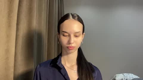 Christina online show from March 2026 06:41:01 PM