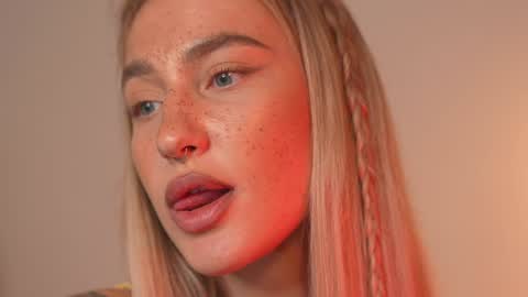 Snapshot of sparks__daisy chatting on December 2024 12:55:02 PM DAISY online show from December 2024 12:55:02 PM