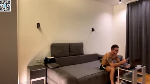 Alex online show from September 2025 08:47:02 PM