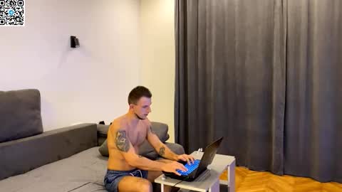 Alex online show from November 2025 08:30:02 PM