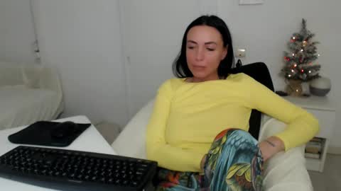 Carla online show from December 2024 08:58:02 PM
