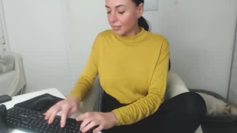 Carla online show from February 2025 08:38:02 PM
