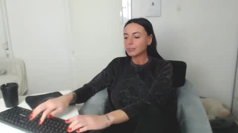 Carla online show from February 2025 04:56:02 PM
