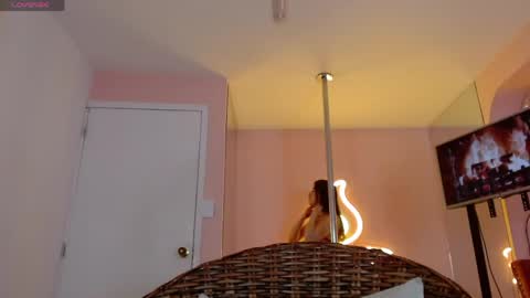 Snapshot of spicy_kass chatting on May 2026 08:17:01 PM KASS online show from May 2026 08:17:01 PM