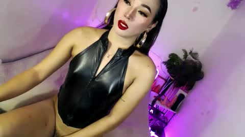 Alora online show from December 2025 06:50:01 AM