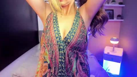 Sara online show from February 2025 11:41:02 AM