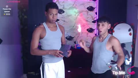    online show from November 2025 02:33:02 AM