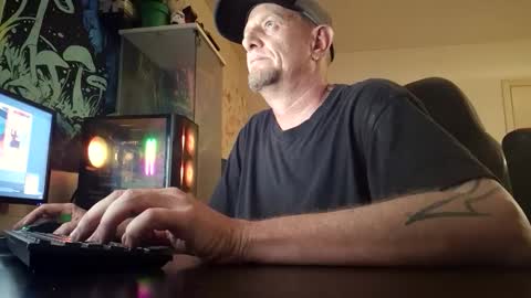 SpicyFox420 online show from October 2025 10:35:02 AM