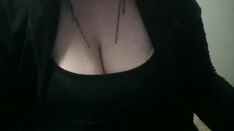 Snapshot of spinnerbitch chatting on June 2026 08:57:02 AM Vanessa Spade online show from June 2026 08:57:02 AM