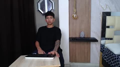 RAY online show from November 2025 04:06:01 PM