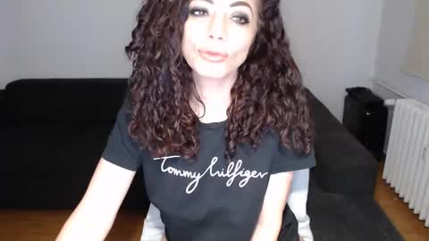 Doll online show from December 2024 05:38:02 AM