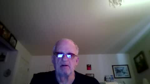 spongebobpineapple70 online show from May 2026 11:39:02 AM