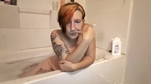 Snapshot of spookyqueen69 chatting on October 2025 12:49:02 AM Kova online show from October 2025 12:49:02 AM