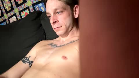 Snapshot of spotlight19955 chatting on January 2025 03:40:02 AM TN stuf online show from January 2025 03:40:02 AM