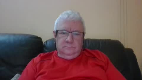 Snapshot of springtine chatting on May 2026 10:49:02 PM springtine online show from May 2026 10:49:02 PM
