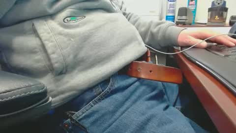 make me cum c2c talk to me online show from February 2026 09:30:02 PM